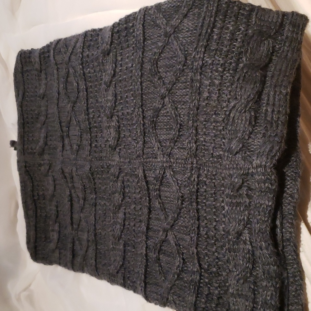 Bickley + Mitchell Gray Infinity Scarf - image 7